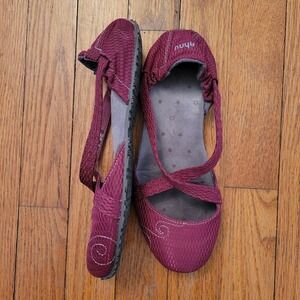 Ahnu KARMA Latitude Mesh Slip On Ballet Flats Mary Jane Comfort Shoes 7 USA